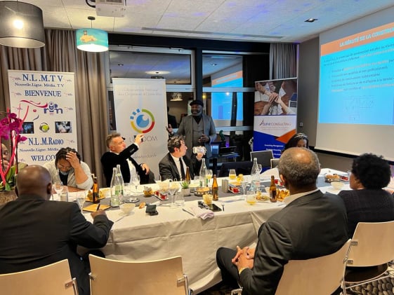 Mobirise Website Builder